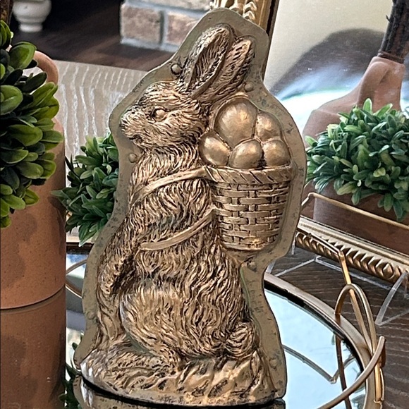 Other - NEW! Shabby Chic Vintage Inspired Spring Easter Bunny Rabbit  Candy Mold Statue